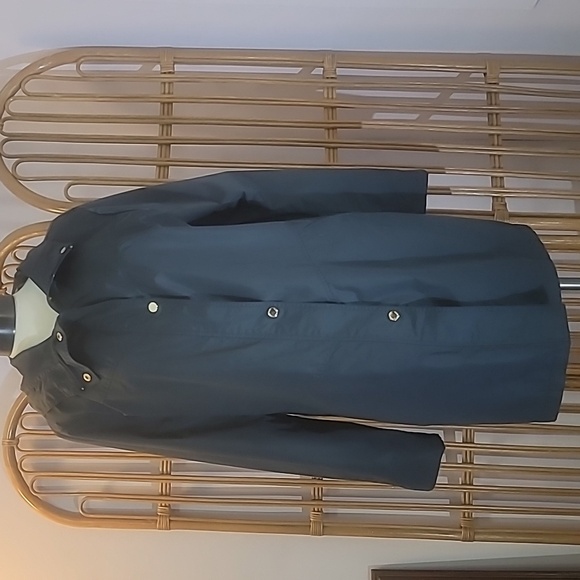 Ellen Tracy navy blue raincoat with hood gold accents size XL zipper and buttons - Picture 1 of 16